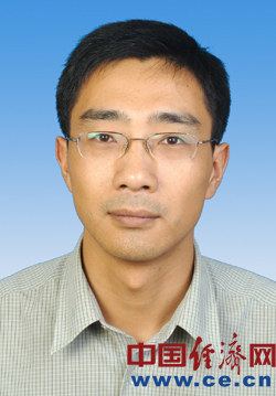 温洪亮.jpg 温洪亮.jpg