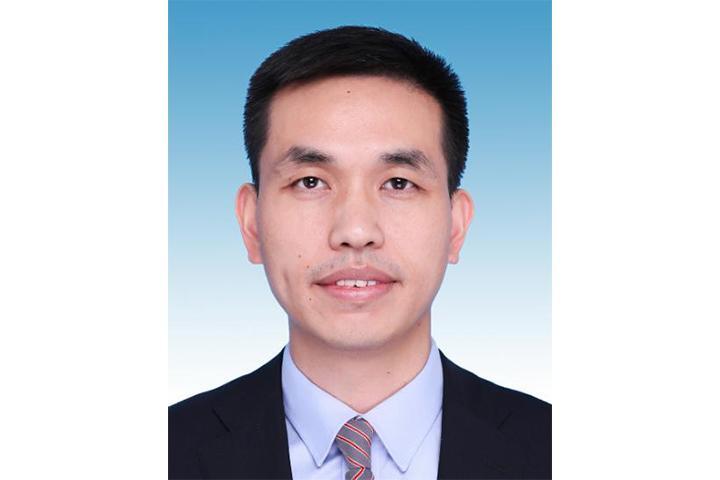 11 张本锋.jpg