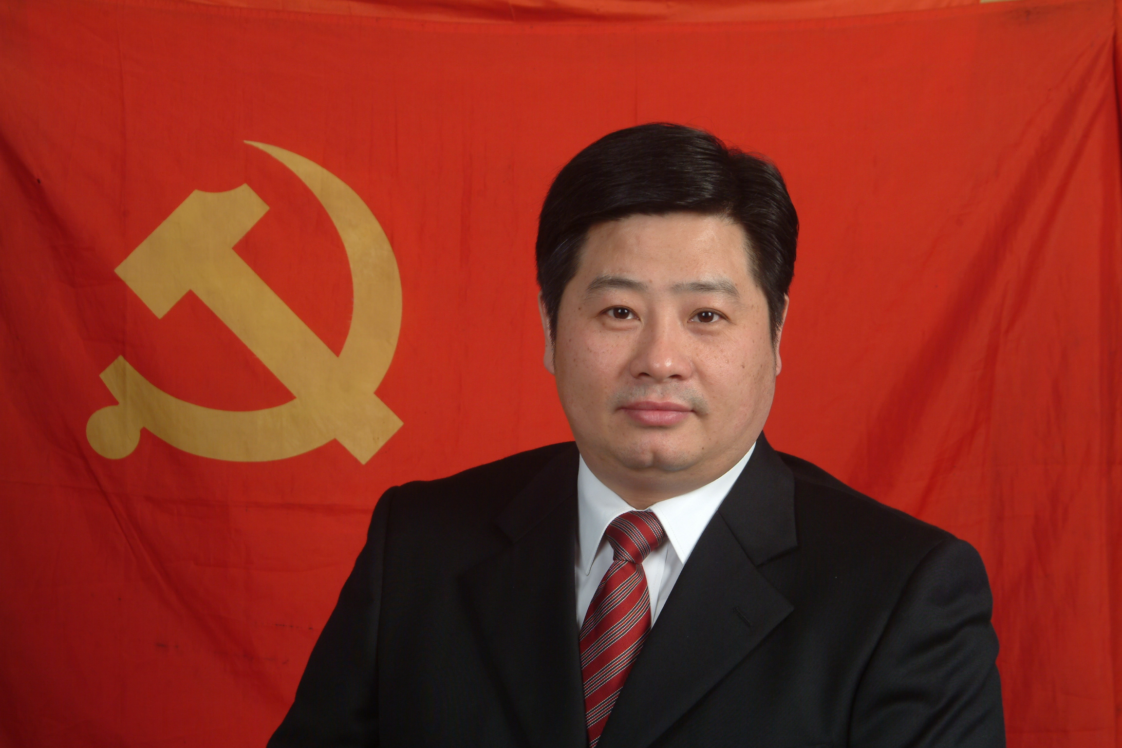 州广播电视总台影视文化频道总监、党支部书记陈国振党员照.JPG