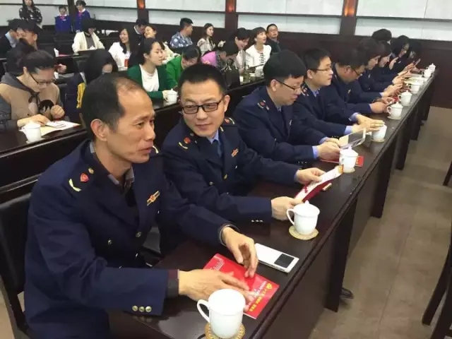 2等待激动人心的时刻.jpg