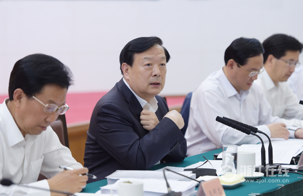 5月24日下午，夏宝龙书记在省“五水共治”工作领导小组会议上讲话。浙江日报记者　黄曙林摄.jpg