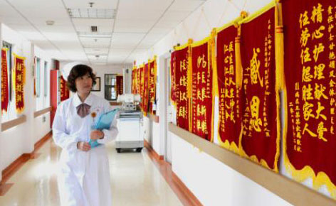查丽俊1.jpg
