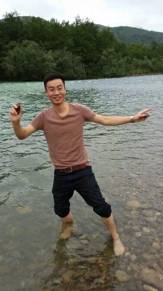 个人照.jpg